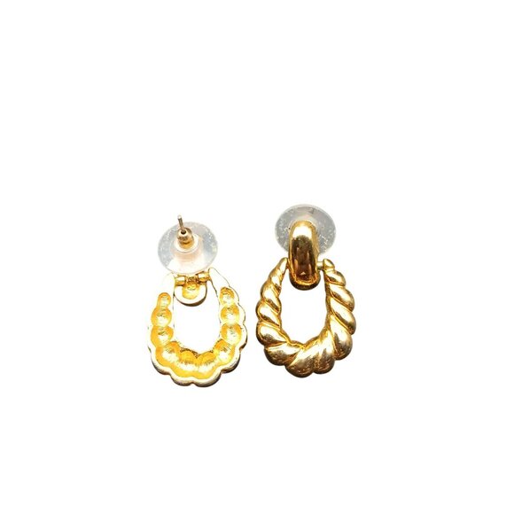 Gold Tone Twisted Door Knocker Earrings Retro Chic - Picture 4 of 4